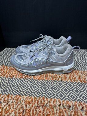 Nike Air Max 98 SE Lilac Metallic Silver Woman's Size 10